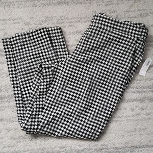 Old Navy houndstooth pull on ankle pants